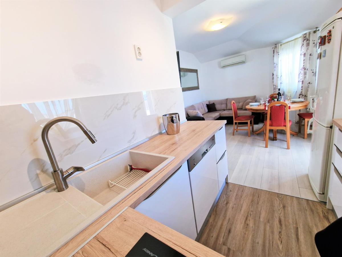 Vista Apartment-Split Airport Каштела Экстерьер фото